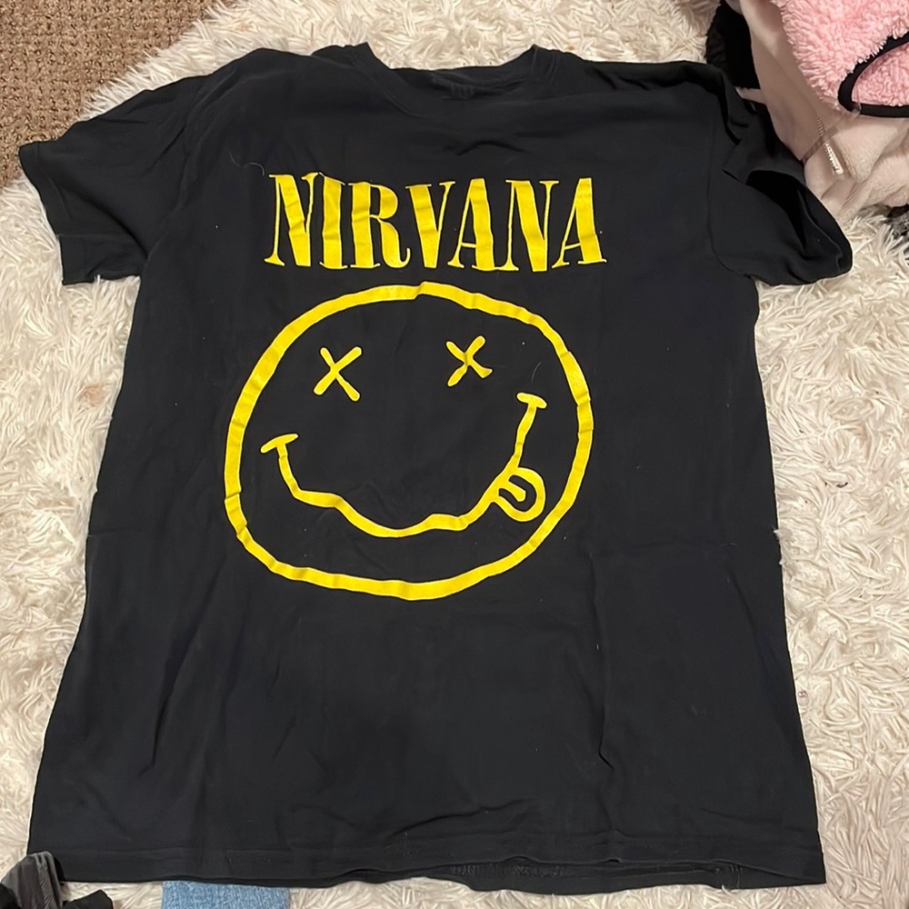 back is just black,worn once maybe twice. size medium